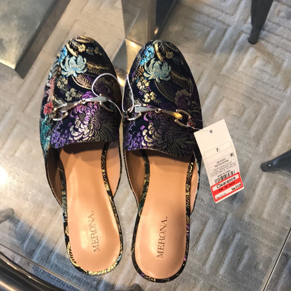 Merona MultiColor Slides